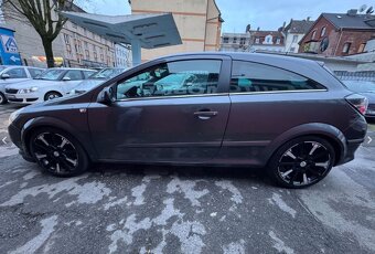 Opel Astra H GTC 2.0 16V Turbo Sport - 3