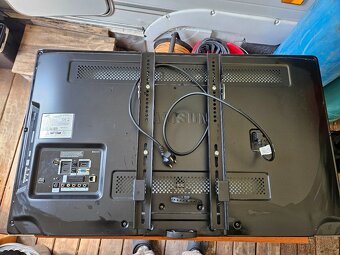 SAMSUNG TELEVIZE 40" - 3