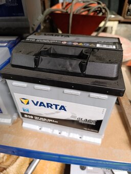 Autobaterie Varta makety - 3