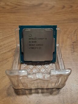 Intel Core i5-8400 CPU  - Rezervováno - 3