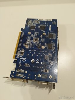 AMD Radeon HD7770 - 3