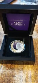 Stříbrná mince + selektivní zlacení Queen Elizabeth II ( In - 3