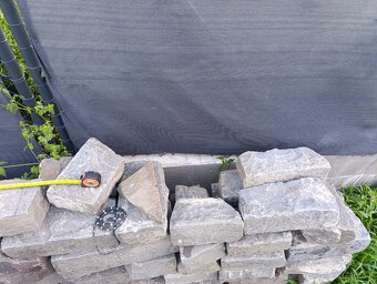 Kočičí hlavy, dlažební kostky, obrubníky - 3