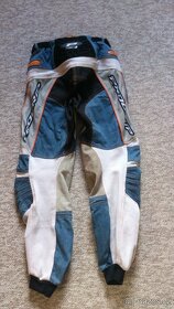 pláště, boty, spd, oblečení - 3