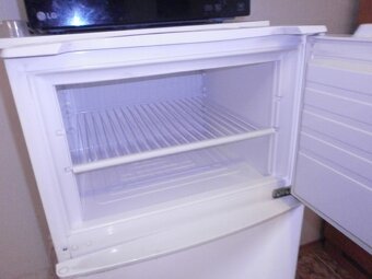 LEDNICE GORENJE BÍLÁ, 145 litrů plus mrazák - 3