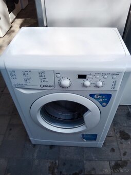 Automaticka pracka Indesit na 5kg - 3