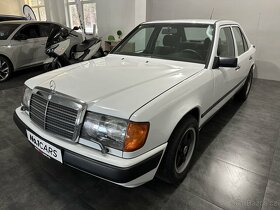 Mercedes-Benz Třídy E 2,6 W124 260E NÁDHERNÝ STAV - 3