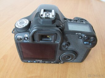 Canon 50D + objektiv Tamron 70-300 + Battery Grip - 3