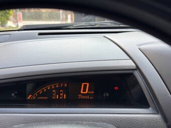 Suzuki Liana 1.6 benzin - 3