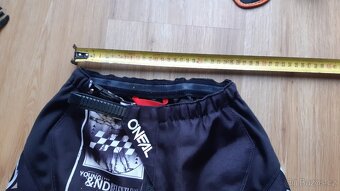Boty fiveten, helma, kalhoty oneal, chrániče - 3