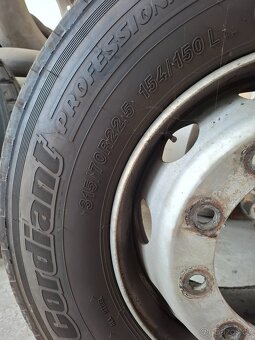 Pneu 315/70 -22,5 - 3
