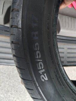 215/55/17 Continental - 3