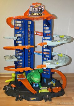 Hot Wheels City garáž s T-Rexem - 3