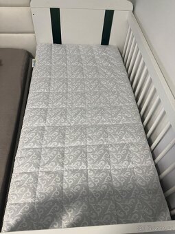 Dětská postýlka i s matrací - 3