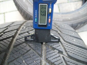 zimní pneu Kodiaq RS Bridgestone 235.50.19 99H - 3