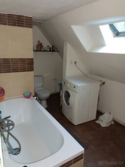 Prodej dvougeneračního rodinného domu - 3