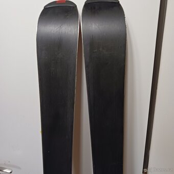 Lyže, hůlky a přeskáče - 3