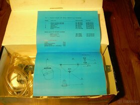Elektrický ostřikovač čelních skel - Tesla APO 040, 12 V - 3
