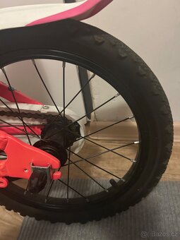 Dívčí kolo HEAD - 3