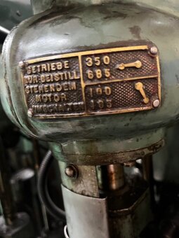 4vřetenová vrtačka MKE-8 - 3