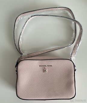 Světle růžová kabelka Michael kors - 3