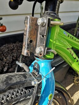 DĚTSKÉ KOLO Athor Record 16 + VODÍCÍ TYČ - 3