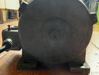3-fázový asynchronní motor - 3