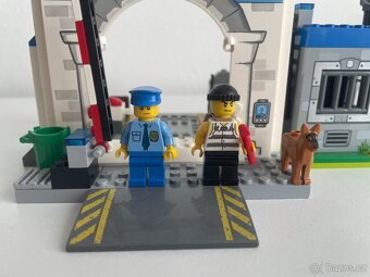 LEGO JUNIOR 10675 - 3