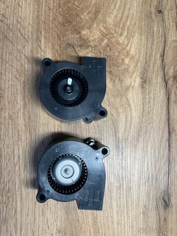 Nový orginál ventilátor světlometu na audi - 3