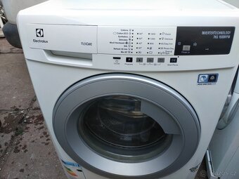 Prodám dig. pračku Electrolux--7 kg----ZDARMA DOVEZU-- - 3