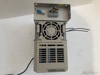 Frekvenční měnič OMRON VZA42P2BAA pro motory 2.2.kw/3.0kw - 3