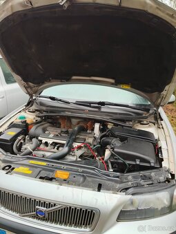 Volvo V70 2.0T 132KW AUTOMAT rok 2001 - 3