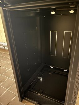 RACK 19" 6U, 600 x 450 - ZÁRUKA+DPH - 3