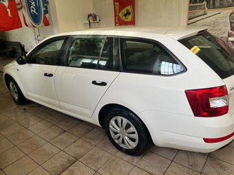 Prodám Škoda Octavia combi 3 1,6 tdi 77 kw . Rok 2015 - 3