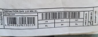 Neopren short 2.5 mm - 3
