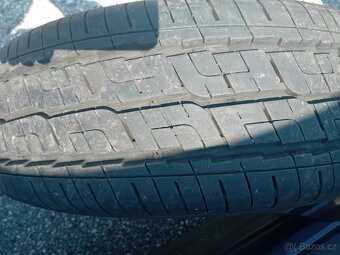 Prodám Sadu pneu 215/70/15/ C ,Zátěžové - 3