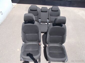 Prodám sedačky Škoda Yeti - 3