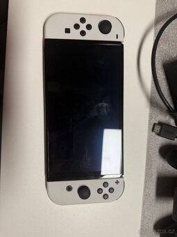 Nintendo switch oled +3 hry - 3