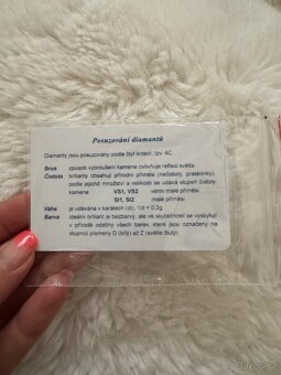 Prstynek s diamantem - 3
