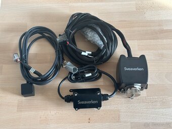 Automatické řízení GPS RTK 2,5cm - 3