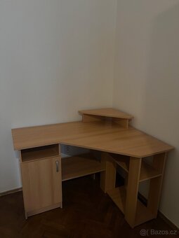 Rohový PC stůl se skříňkou a policemi - 3