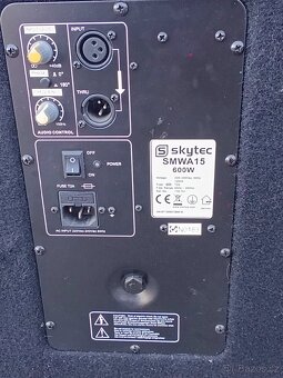 Aktivní basová bedna 15" - 3