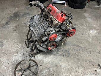 Škoda 110R motor - 3