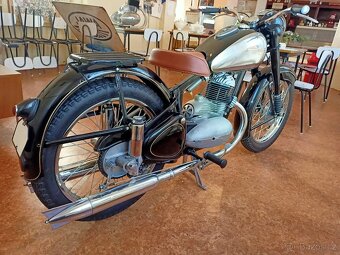 Jawa 250 pérák - 3