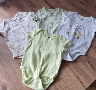 Oblečení vel-74 - 3