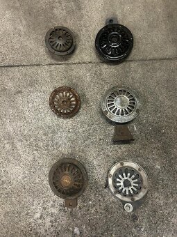 klaksóny na veterány ŠKODA. - 3