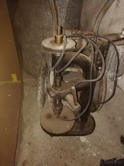 Stará stojanová vrtačka - 3