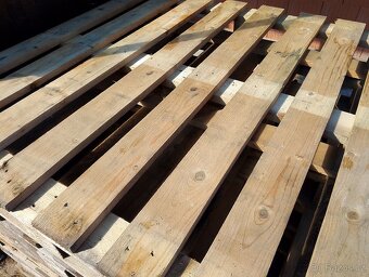 Dřevěná paleta 112x112 - 3