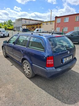 Octavia 1.6 benzín - 3