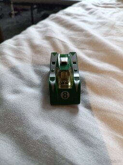 Autíčko Matchbox - 3